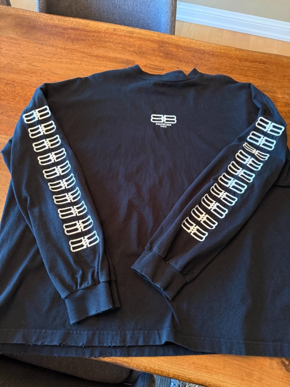 Black Balenciaga Long Sleeve T-Shirt -- Oversized - Size 5